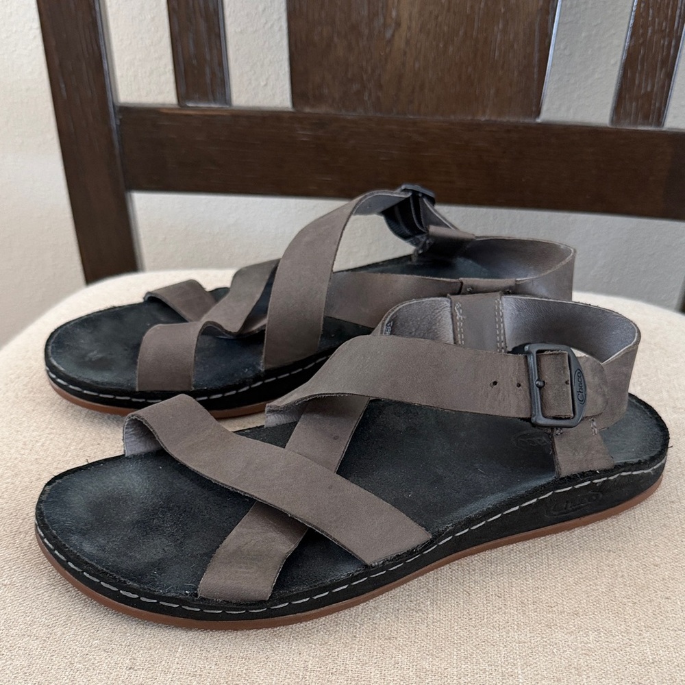 Chaco Women’s Tornado Chaco Strappy Leather Sandals Gray Size 7